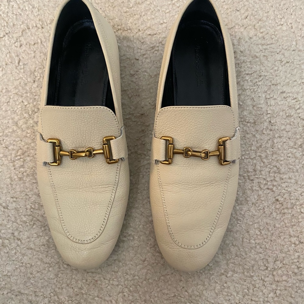 Women’s Massimo Dutti Beige Pebbled Leather Horsebit Loafers EU 39 Gold Hardware